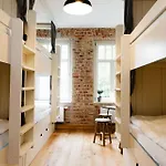 Hostel Multitude