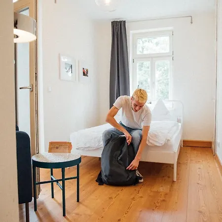 Multitude Hostal *